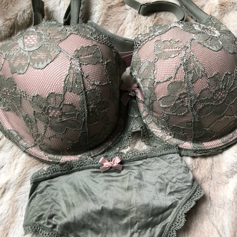 Beautiful bra and panty set
